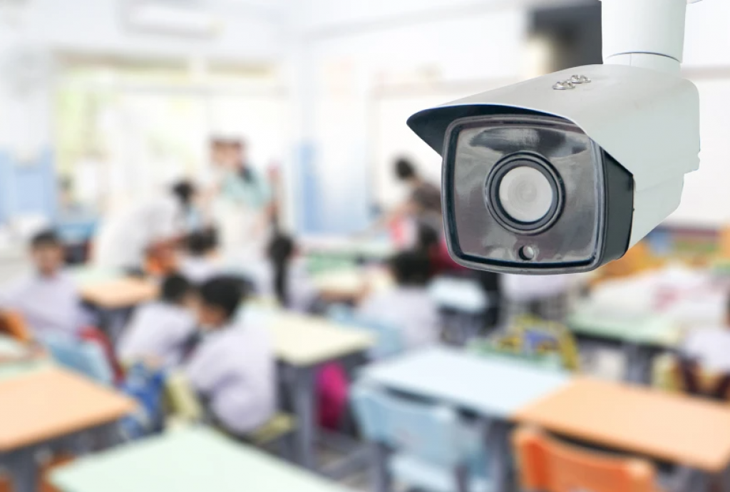 Bully kurun huttuvumah China ge school thakugai CCTV camera harukuranee