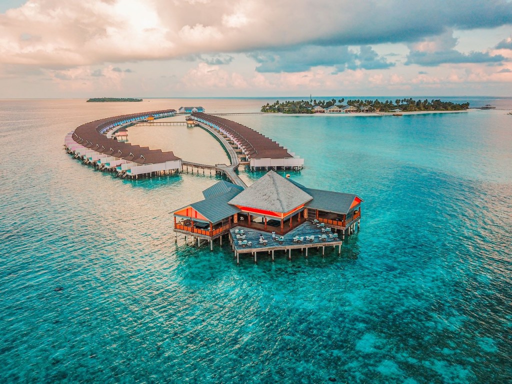 Crown and Champa Resorts Begins Paying Salaries in USD