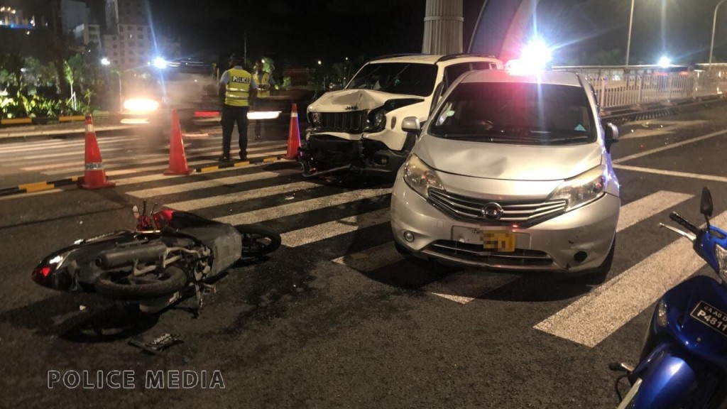 Fuluhunge vehicle akun cycle ehgai jehi accident eh, fuluhun massala thahugeegu kuranee