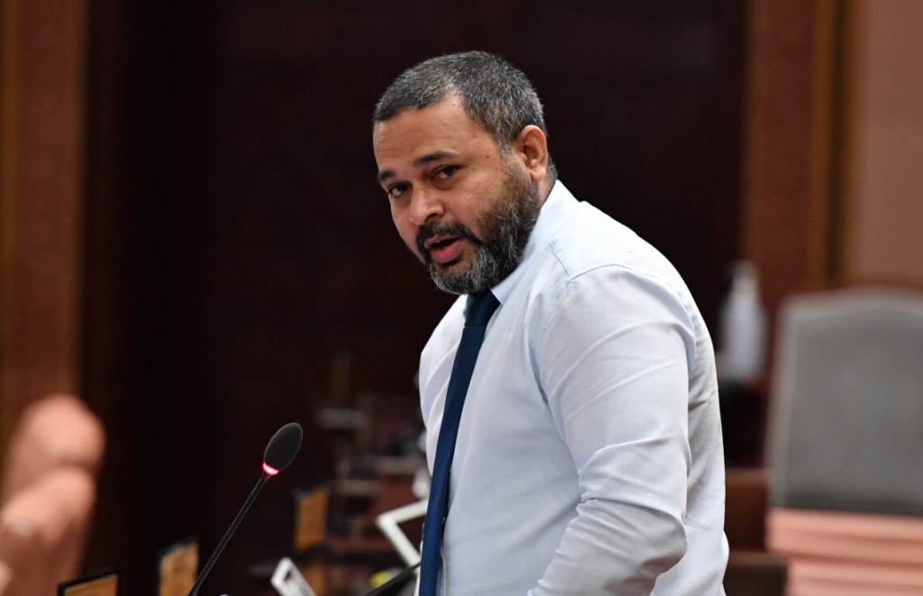Fandiyaaru Ali Rasheed Supreme Court ah ayyan kuran ninmee Raees Yaamin ah nuhahggun hukum kurumun: Shiyam