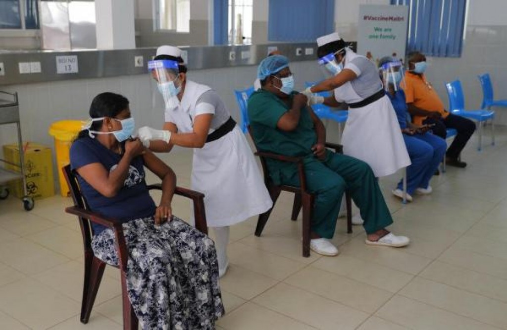 Lanka gai 4 dhuvastherey 95,000 ah vure gina meehunnah vaccine dheefi