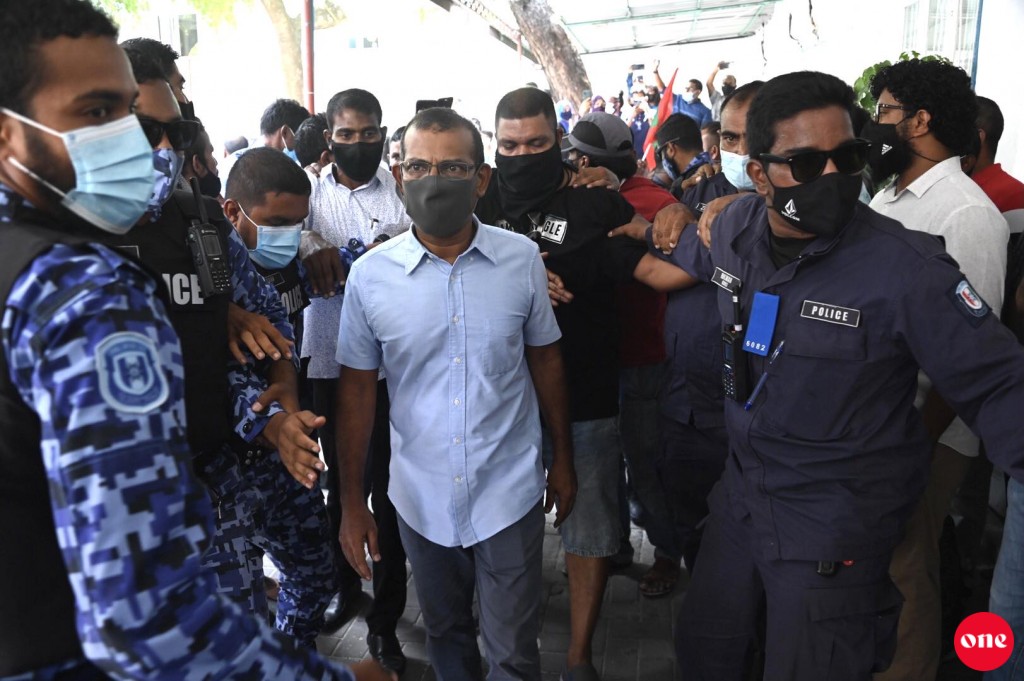 Inthihaabaabehey marukazugai muzaaharaa, MDP ge Raees Nasheed, idhikolhun Adhurey ves e sarahaddhah vadaigenfi