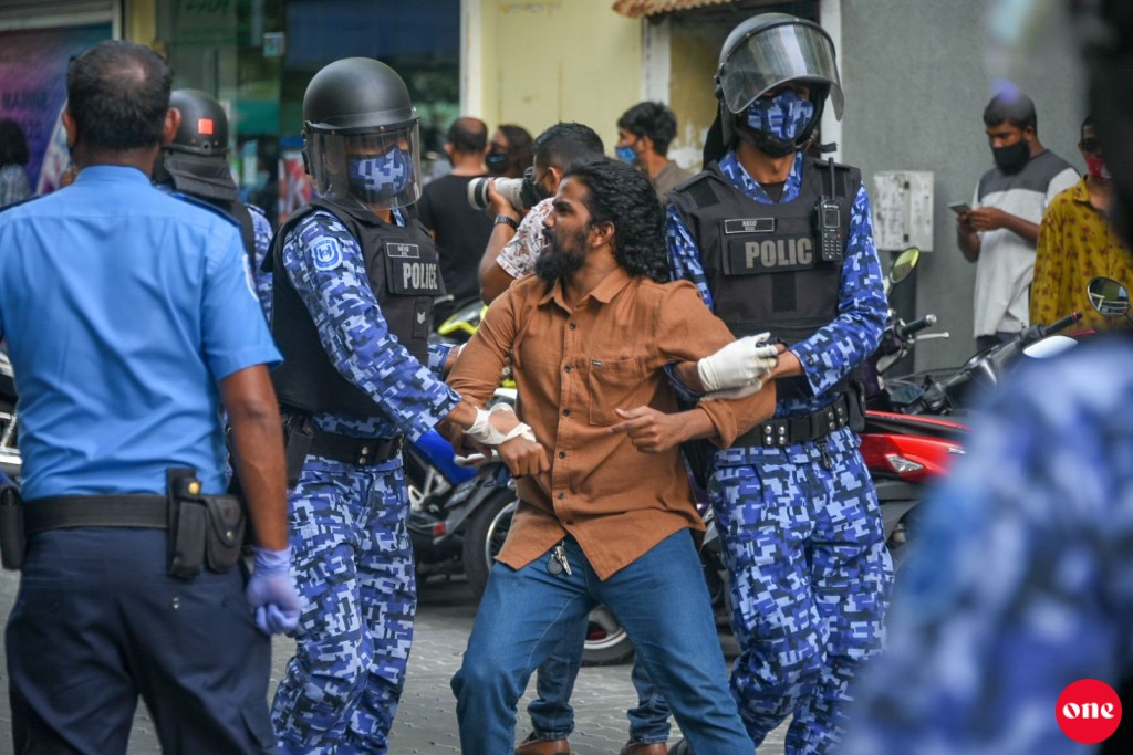 Cycle burun 41 meehaku hayyarukoh, cycle thakeh tow kohfi