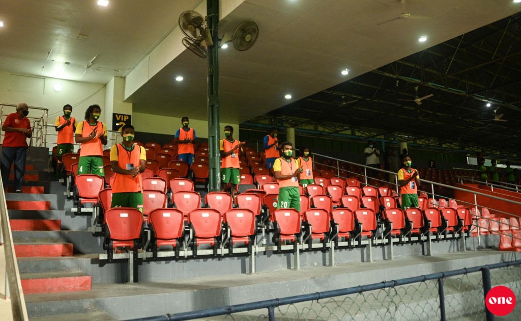 Dhivehi league match thah faskoffi