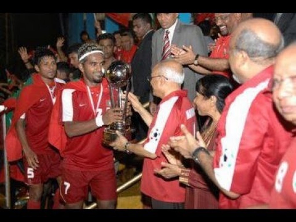 Gaumee team inn 4 goal ge lead gelluvailumun Raees Maumoon ''shock'' eh gai!