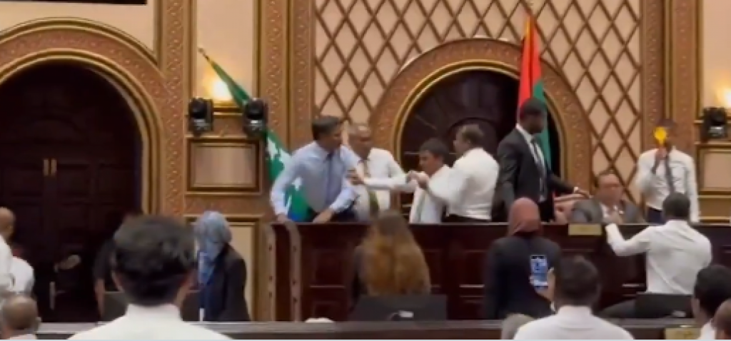 Majileehuge salaamathaai rahkaatherikan gellunu massala 241 committee ah hushahalhanee