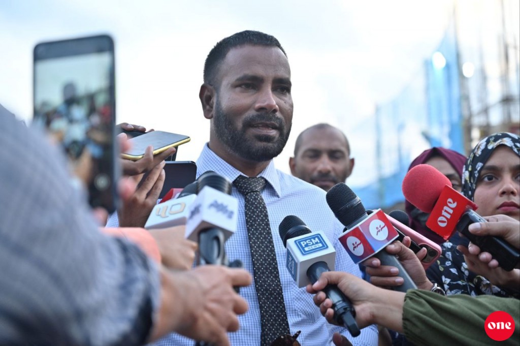 Flat ah husha'helhi 20,000 form ge therein haalathu balan dhevunee 3,000 meehunge geyah: Housing