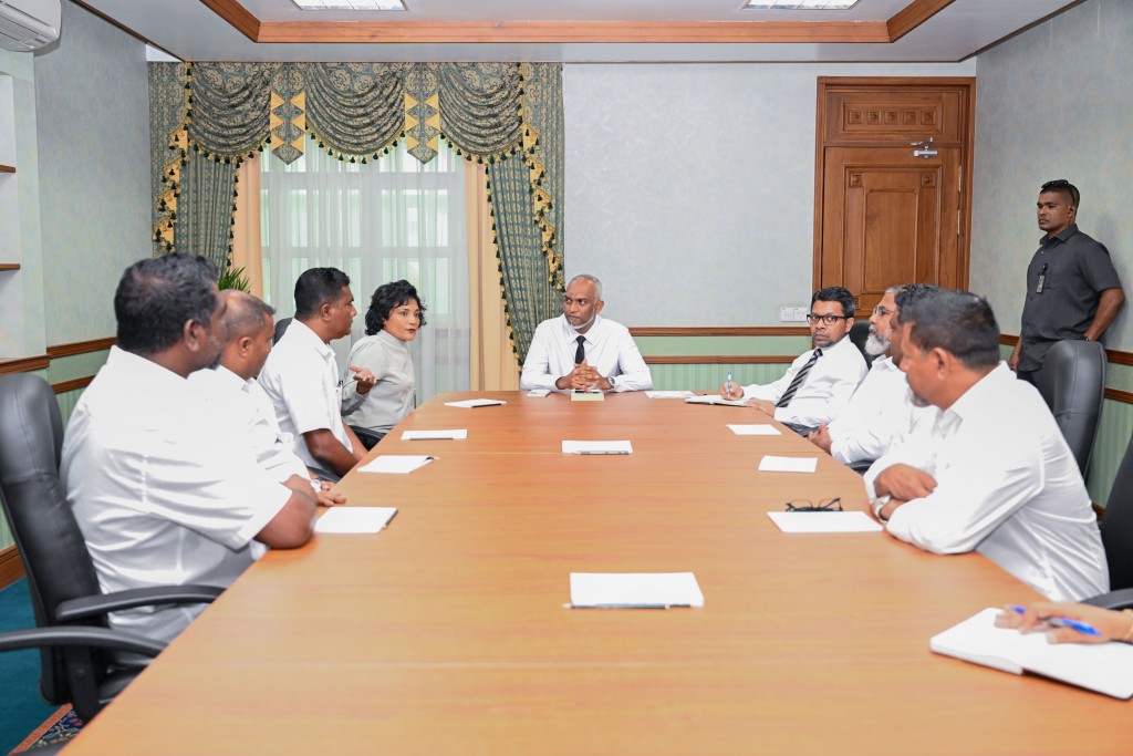 President meets fishing community