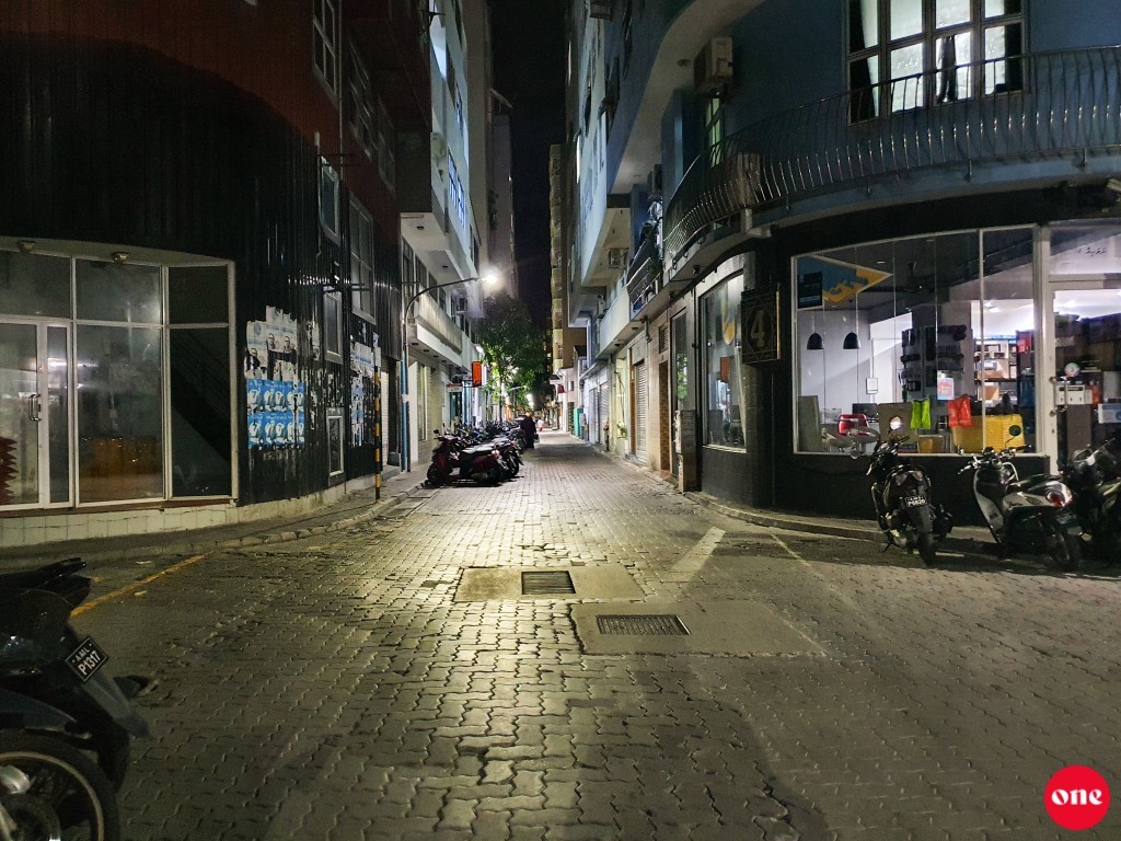 Man falls off sixth floor, dies