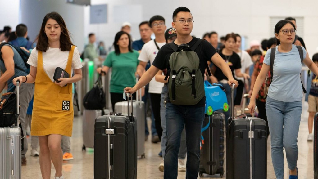 Rajje aai China aai dhemedhu seedhaa dhathuruthah alun fashanee
