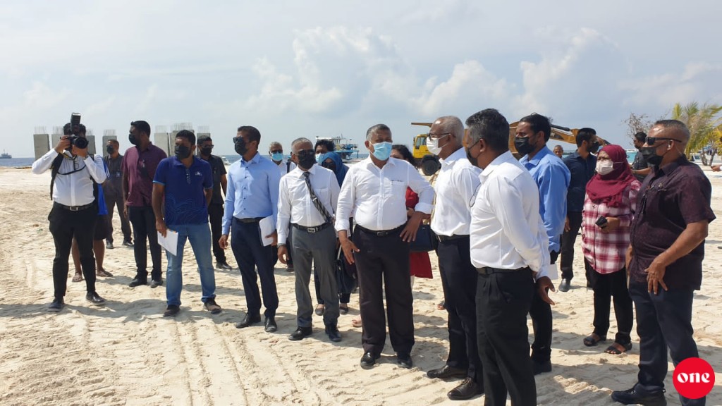Hinnavaru ban'dharu hedhumuge mashroou kuriahdhaa goiy Raees ballavaillahvaifi