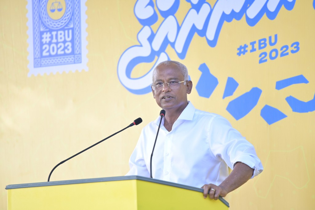 Molhadhoo ah Raees ge vaudheh: Giraa sarahahdhu himaayaiy kohdheynan!
