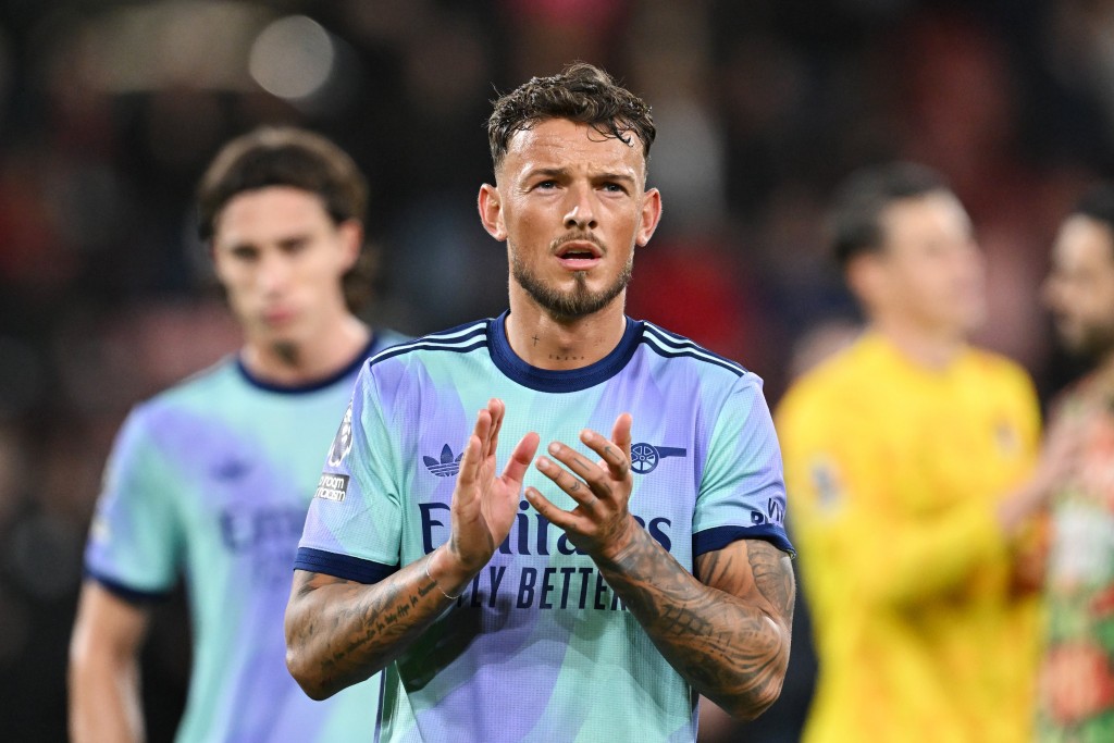 Raiyy card akaa eku Arsenal balivejje, Molhakaa eku United ah hamajhehumeh