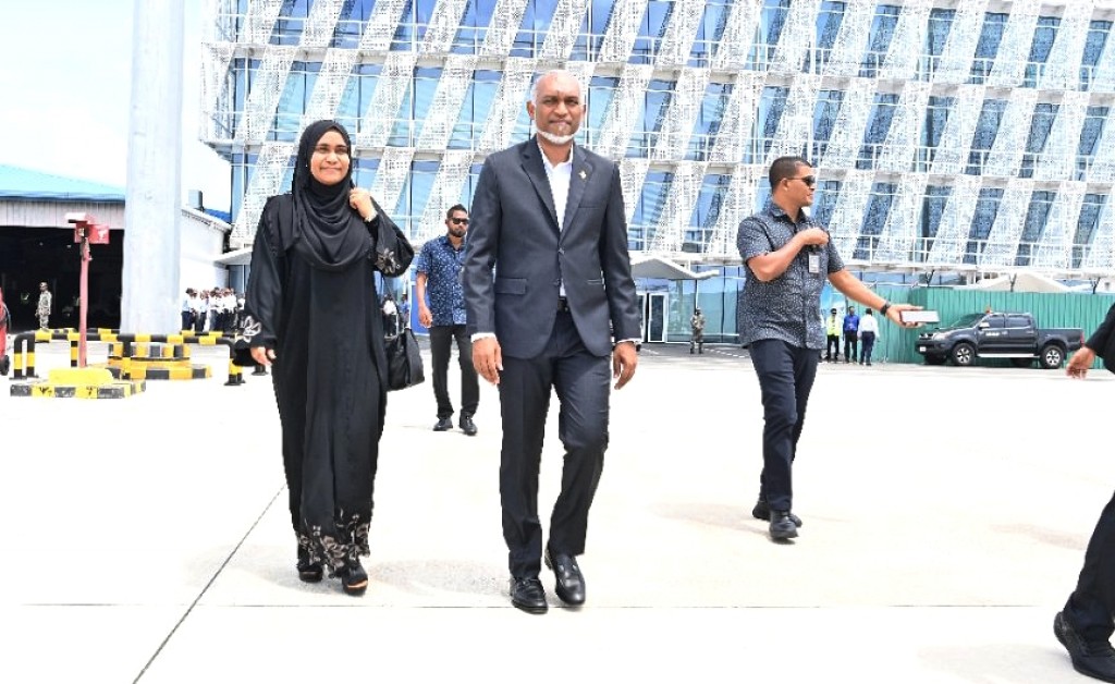 Singapore Raees ge dhauvathakah Raees Muizzu miadhu Singapore ah vadaigannavanee