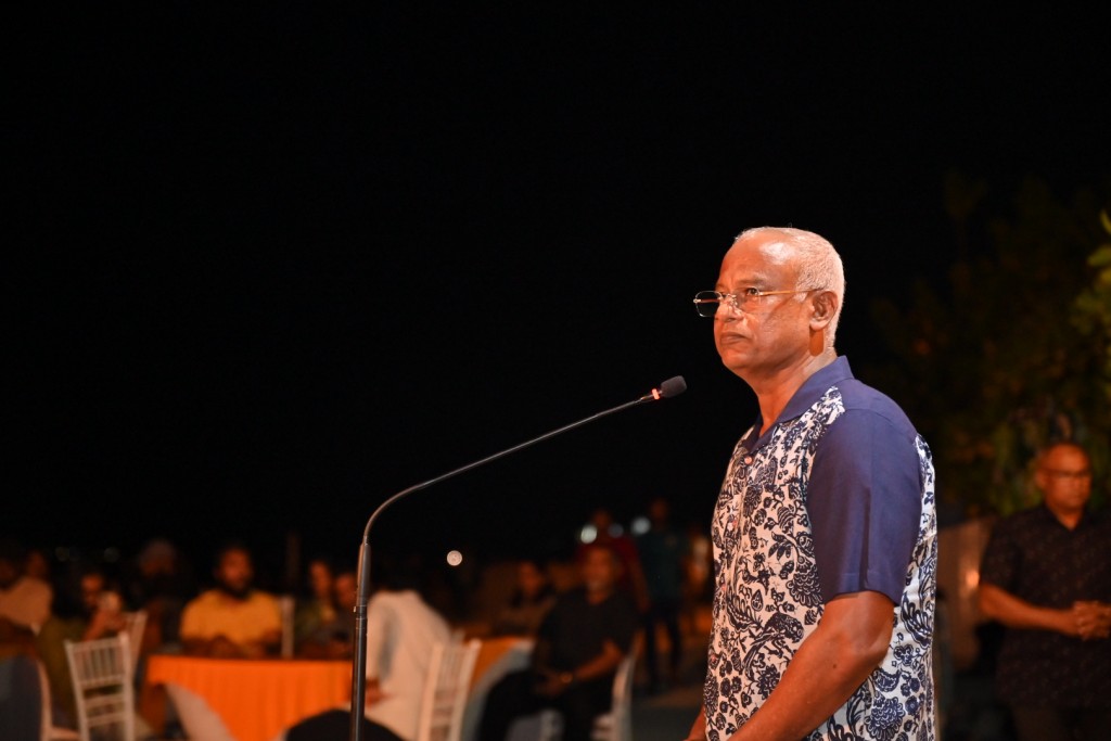 Solih, Raees Muizzu ah: Eheevaane meehun eba thibi, goi dhookurahvai meehunnaa vaahaka dhakkan vee