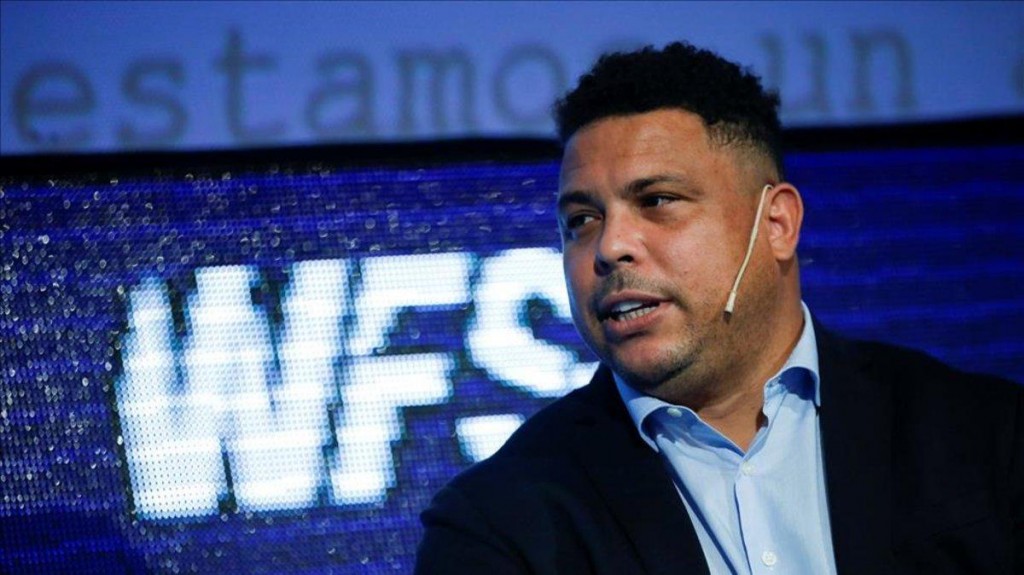 Brazil football idhaaraa aa havaaluvaan Ronaldo kuri masakkaiyy huttaalaifi
