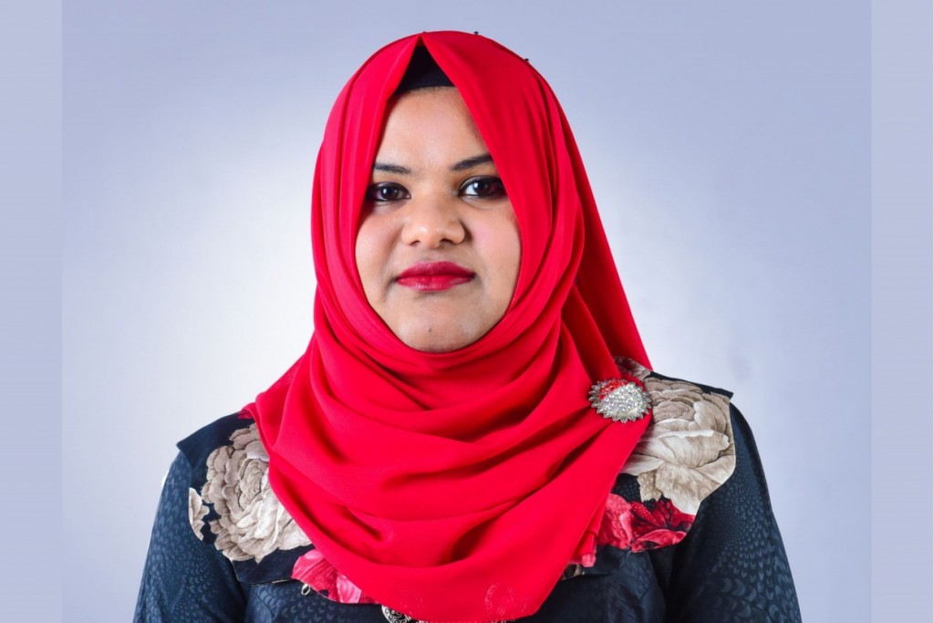 Vazeefaa aa behey tribunal ge Raees kamah Aminath Abdhulla Zuhair ayyankurahvaifi
