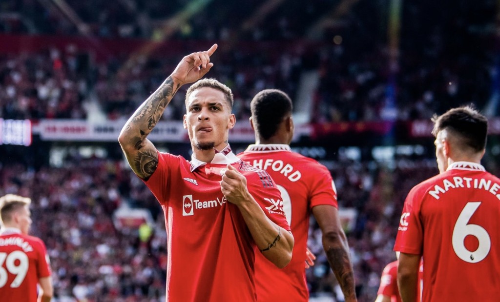 United in Arsenal ge molhuvumuge silsilaa nimumakah genesfi