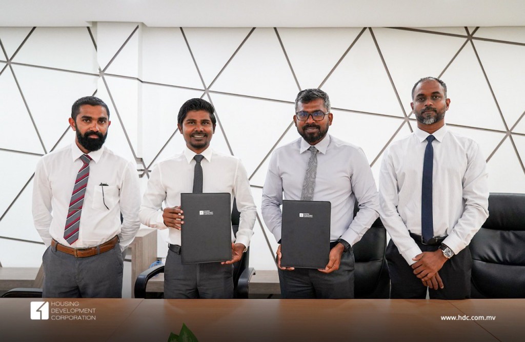 Hiyaa park tharaggee kuran RDC aa havaalu kohfi