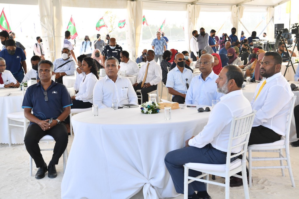 Hikki Vahmaafushi council aa havaalu kohfi