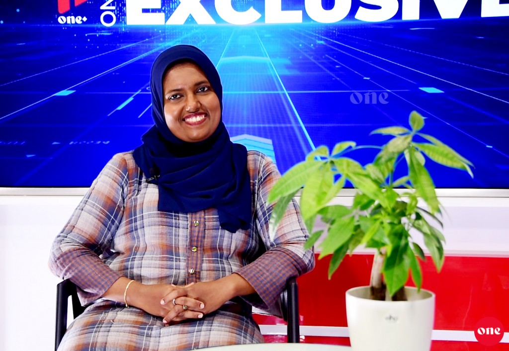 Alhugandaai Ziyaan mee abadhuves gulhifai thibi dhemeehun, kaivengyeh nuroolhey: Shidhaathaa