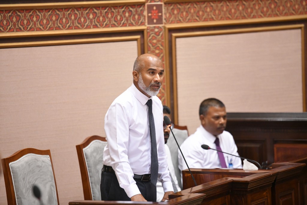 Hulhumale ah ithuru 6 School beynunvey: Minister