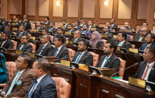 Aa gavaaidhu hedhendhen 19 vana majileehuge gavaaidhaa eggothah 20 vana majils kuriah gendhan faaskoffi