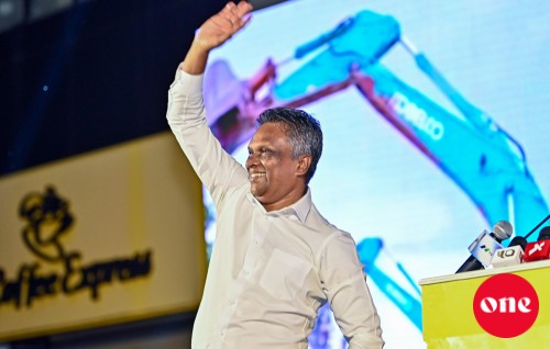 Bodu thafaathakun inthibaabu kaamiyaabukoh, Male' ge mayor kamah Azim