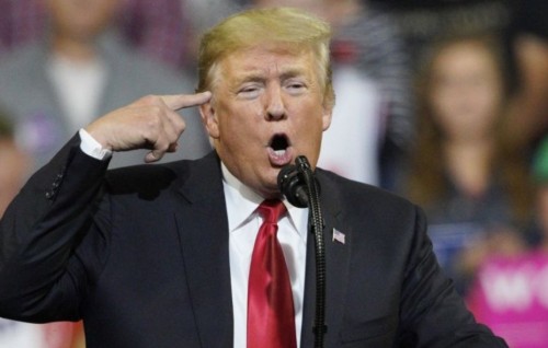 Imad Latheef ge column: Dhevana faharah Trump impeach kurumuge maanayakee kobaa?