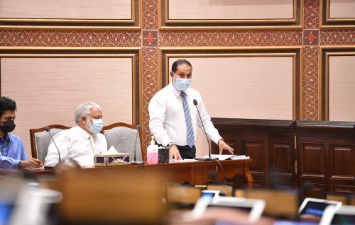 Bon hedhumuge gaabilukan huregenney kiyai efadha meehun bandhu kureveyne gotheh nei: Imraan