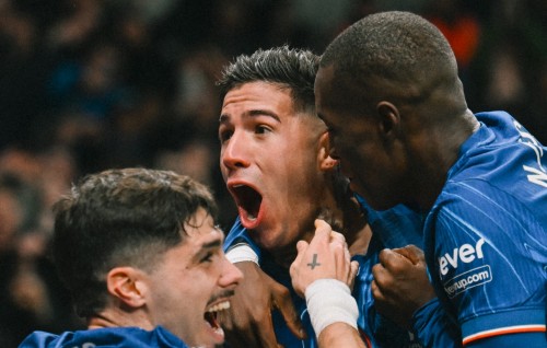 Chelsea in fahathun arai Tottenham balikoffi, Arsenal ah point eh