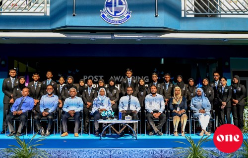 One Photo: Jamaaludheen School ge iss magaamuthakah dharivarun huvaakurumuge rasmiyyathu