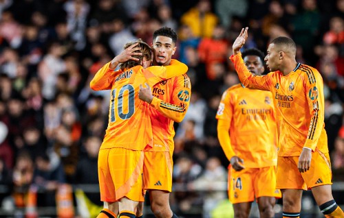 Vinicius ah rathakaaekuves molheh hoadhai, Real 1 vana ah