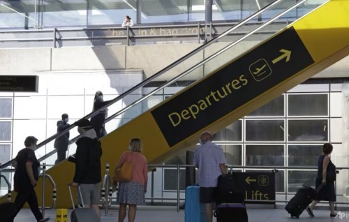 Bomb Squad deployed to Gatwick Airport after security incident