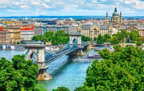 Hungary gai kiyavan 25 scholarship ah hulhuvaalaifi