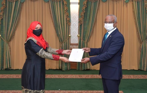 Vazeefaa aa behey tribunal ah anehkaa ves Rishfa ahyanu kurahvaifi