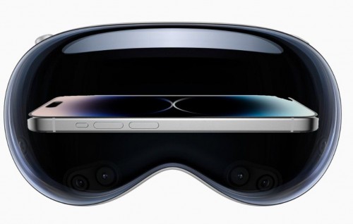Apple in anna aharu nerey vision pro headset iphone 15 aa gulhuvaaleveyne