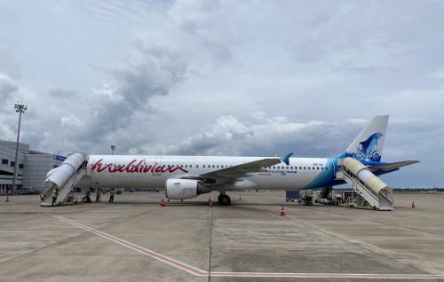 Maldivian ge ithuru 2 flight anna hafthaage hukuru adhi honihirugai India ah