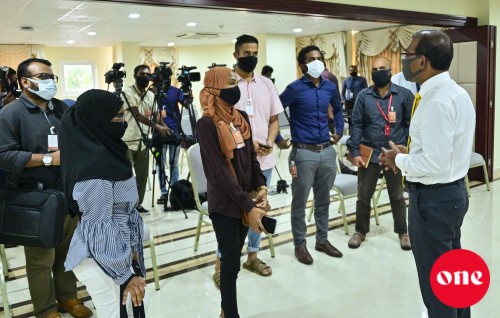 Noosverikamuge minivankan kanda'alhaa listun Raajje ah 7 dharajaige kurierumeh