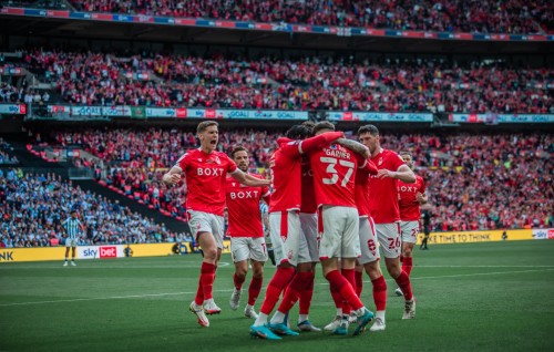 23 aharuge inthizaarah nimun genes, Nottingham enburi premier league ah