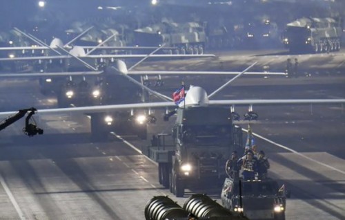 Uthuru Korea ge drone thah laser beynunkohgen vattaaleveyne hathiyaaru Dhekunu Korea in beynun kuranee