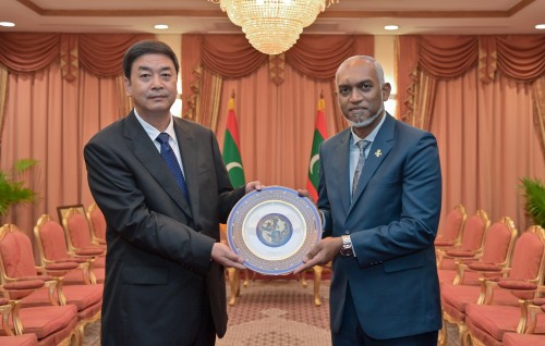 China ge Xinjian Autonomous Region aai Raajje aa dhemedhu seedhaa dhathuruthah feshumah mashvaraa kuravvaifi