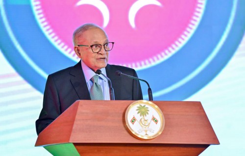 Kulli nurahkalah Dhivehin abadhuves thiben jeheynee heylaa: Maumoon