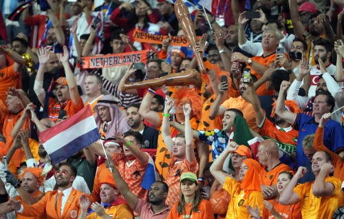 Photo: America katuvaalai, Netherlands Quarter ah dhiyun