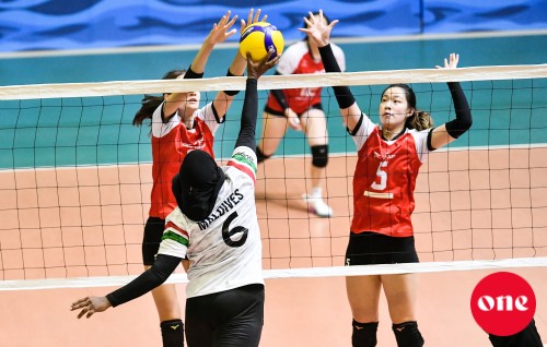 Singapore athun ves Raajjey ge anhen team balivejje
