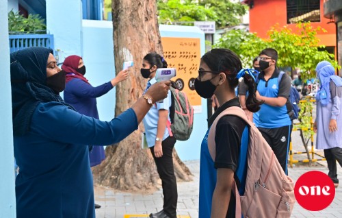 Jamaaluddheen School ge principal adhi Administrator ves positive school office bandhu kohffi
