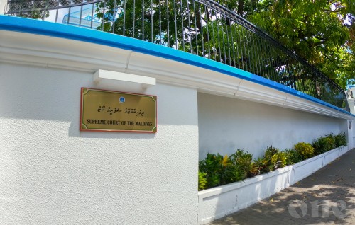 Haassa fee eh kanda alhai, bidheysee vakeelun Raajjeygai vakaalaathu kurumuge gavaidhu aanmu koffi