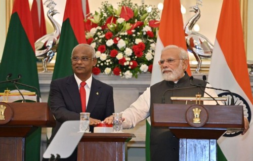 India in hingaa mashroouthah  ninmumah ithuru 100 million dollar ge loaneh dhenee