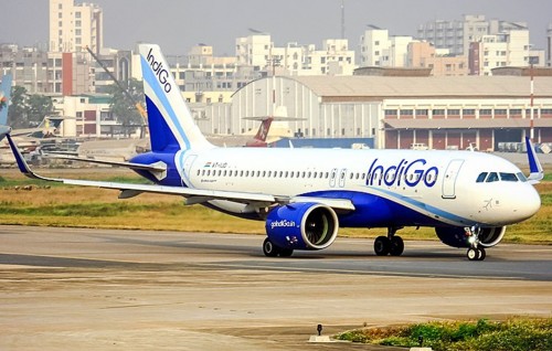 IndiGo fligh ehgge faahanagai sitee eh beyhvvi meehaku hoadhanee