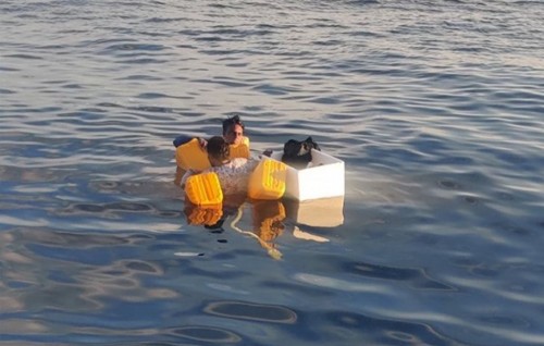 Sea Ambulance rescues two crewmen at sea from Alama boat